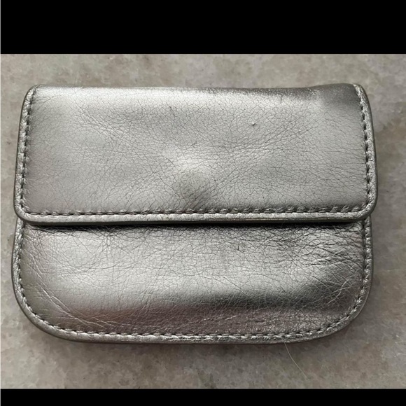 J CREW Small Silver Leather Wallet Coin Purse - Picture 1 of 4